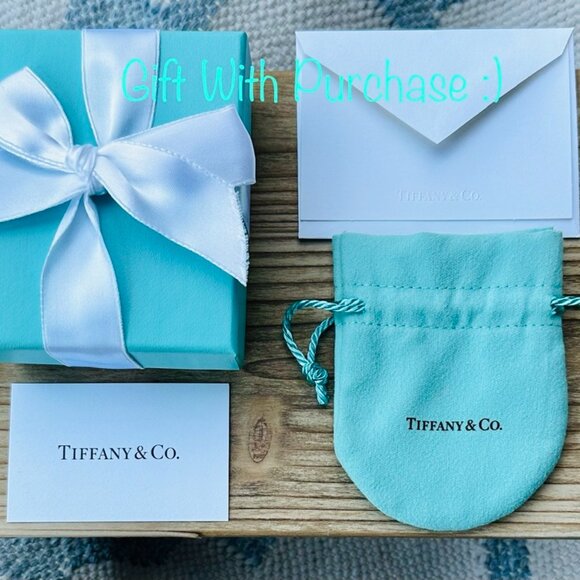 Rare and Retired Tiffany & Co. 18k White Gold MEDIUM Heart Diamonds Necklace 16” - Picture 5 of 5